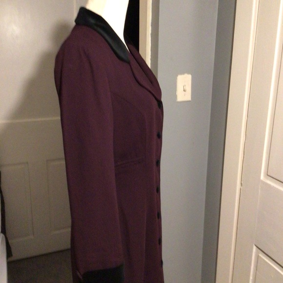 VINTAGE Maroon and Black Velvet Accented Dress EUC - Picture 2 of 7